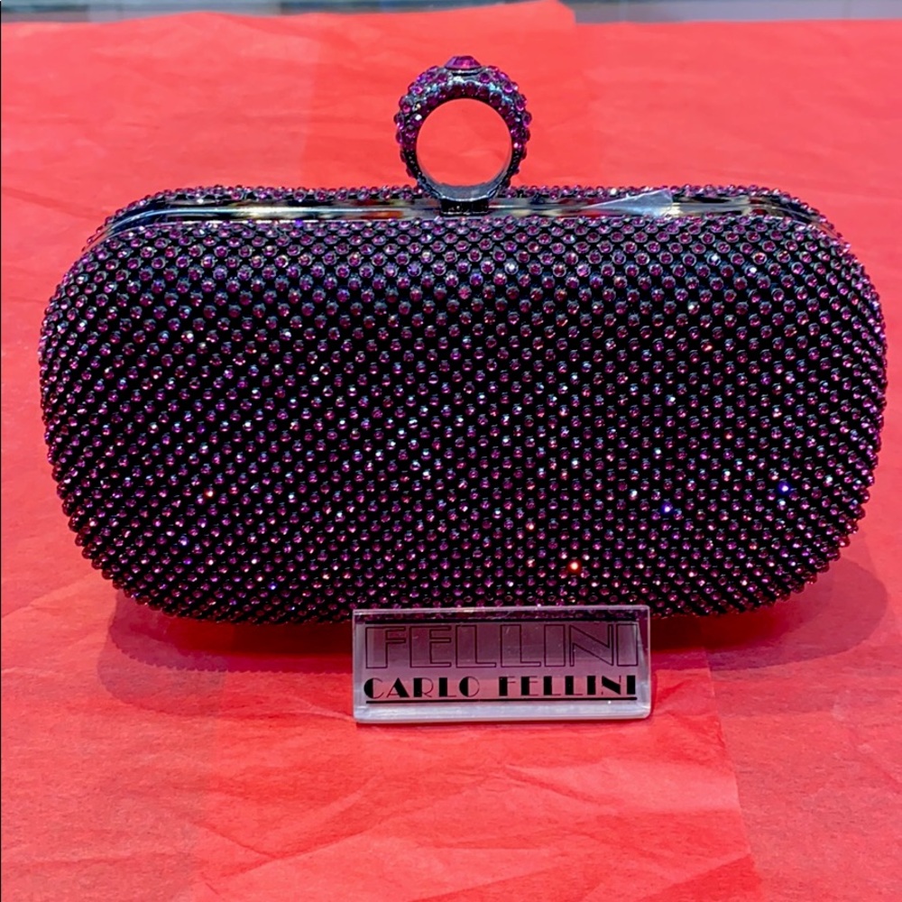 Let’s party clutch